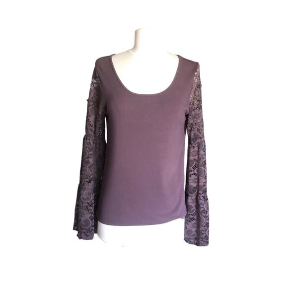 willow-root NWT Women’s Fitted Knit Top Contrast Lace Bell Sleeves Raisin Small - Picture 3 of 16